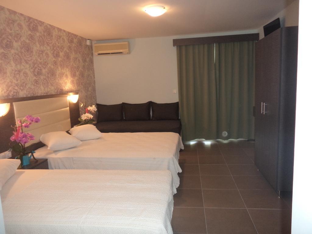 Hotel Dioni Paralía Buitenkant foto