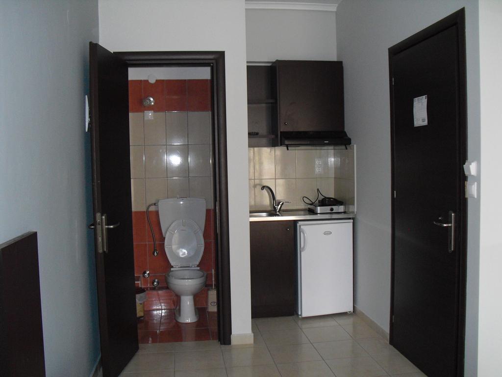 Hotel Dioni Paralía Kamer foto