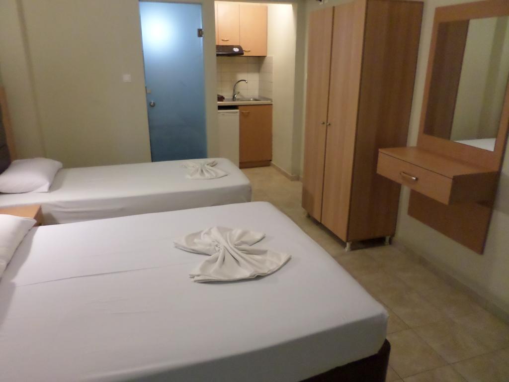 Hotel Dioni Paralía Kamer foto
